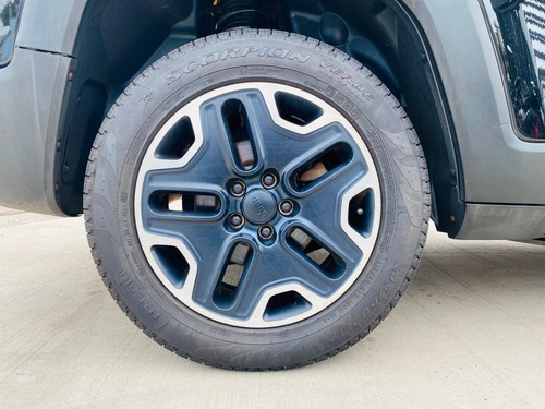 Imagem 10 de 10 de Jeep Renegade 2018 1.8 Custom Flex 5p