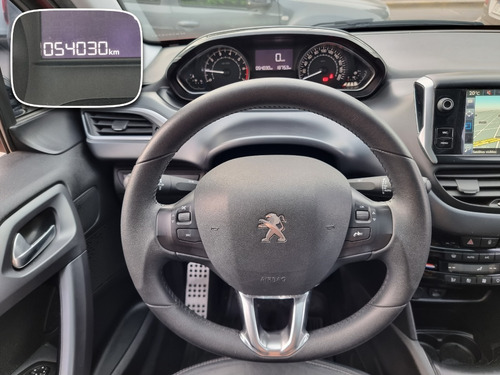 Imagen 7 de 15 de Peugeot 208 1.6 Feline Pack Cuir