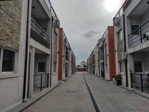 Imagen 11 de 14 de Departamento 2 Ambientes. A Mts Estacion Grand Bourg.
