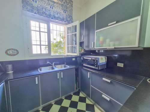 Imagen 23 de 27 de Departamento En Venta De 6 Ambientes , Muy Luminoso Y Tranquilo, Totalmente Reciclado! En Edificio Histórico Patrimonio De La Cuidad. Recoleta