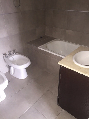 Imagen 8 de 13 de Departamento En Venta En Lanus Este