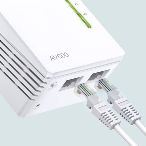 Imagen 8 de 9 de Adaptador powerline TP-Link TL-WPA4220 blanco 110V/220V
