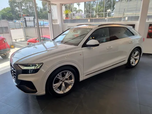 Audi Q8 2021