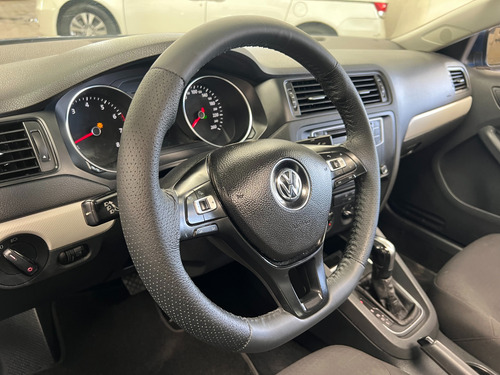 Volkswagen Jetta 2.5 Comfortline Tiptronic At