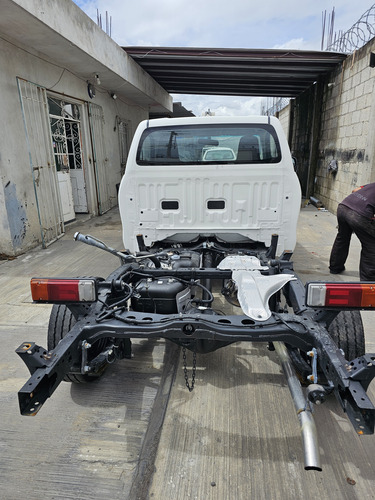 Toyota Hilux 2.7 Chasis Cabina Mt