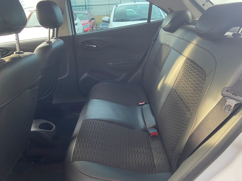 Imagem 13 de 14 de Chevrolet Onix 1.4 Ltz Spe/4