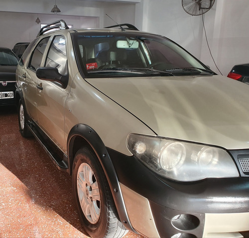 Imagen 5 de 10 de Fiat Palio Weekend 1.8 Elx Pack Electrico 2005
