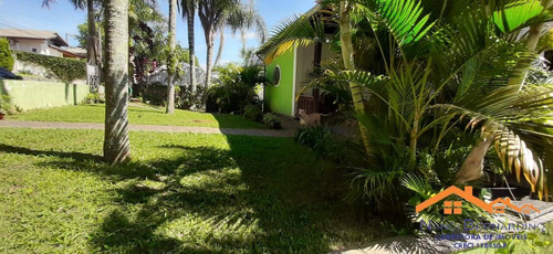 Imagem 3 de 15 de Casa A Venda Com Lote Grande Em Condominio Fechado , Confira! - 20497