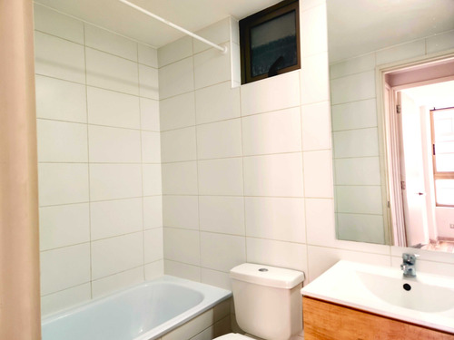 Arriendo Depto 2d Con Gc Incluidos/e Central (83499)