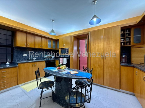 Elegante Y Amplio Apartamento Urb Alto Hatillo Cod. 26-52