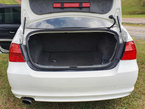 Imagem 21 de 22 de Bmw Serie 3 2011 2.0 Aut. 4p