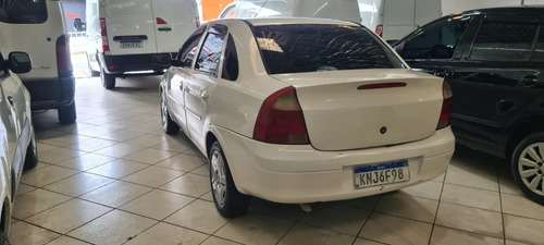 Chevrolet Corsa 1.8 Maxx Flex Power 5p