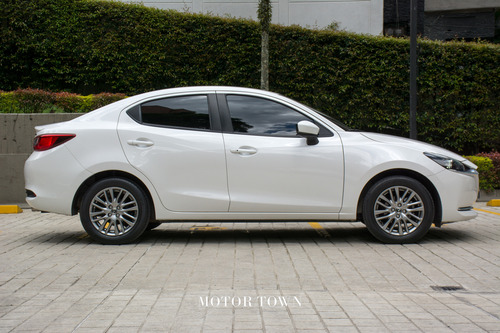 Mazda 2 Sedan 1.5 Grand Touring Lx At