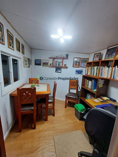 Casa En Venta De 2 Dorm. En Frutillar