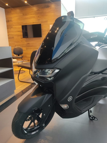 Imagem 2 de 13 de Yamaha Nmax 160 Abs