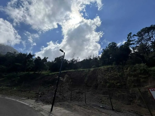 Terreno En Venta/ Vitacura (120096)