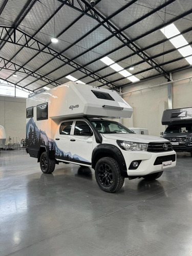 Motorhome Equipado Con Camioneta Cabina Simple