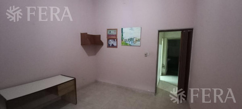 Imagen 2 de 9 de Venta Casa 3 Ambientes Con Jardín, Cochera Cubierta Y Espacio Guardacoches En Wilde (29923)