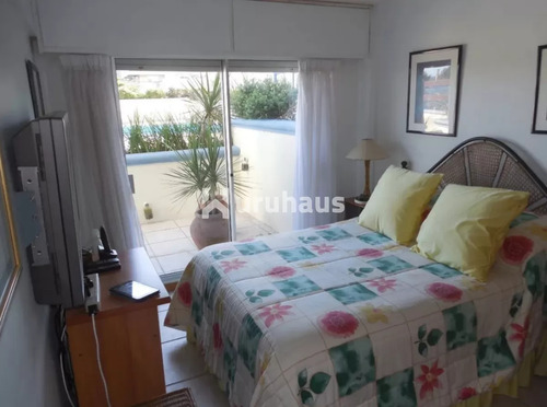 Apartamento Rambla, 3 Dormitorios