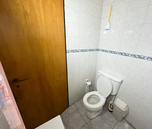 Venta Casa 5 Ambientes + 2 Locales Hurlingham
