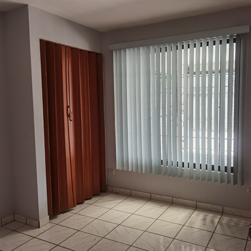 Imagen 4 de 11 de Se Alquila Lindo Apartamento En Primera Planta En Santo Domingo Heredia