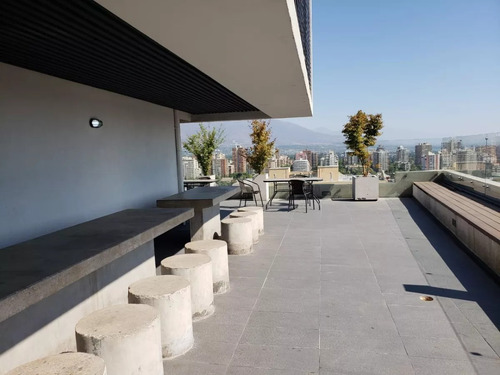 Amoblado 15mt2 Terraza 50mt2 Útiles - 2d+1b Metro Manquehue