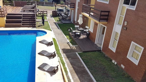 Imagen 2 de 8 de Inmueble Comercial En Venta En Villa Gesell