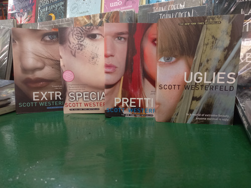 Libro  Uglies Pretties  Specials  Extras  Scott Westerfeld 