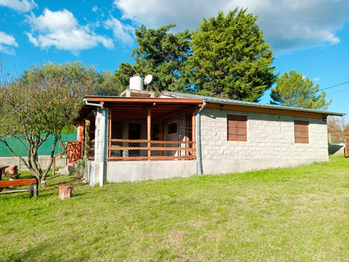 Se Alquila Casa 2 Dormitorios En Villa Giardino