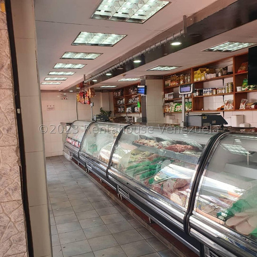 Equipado Fondo De Comercio Dedicado Al Area De Carniceria Y Charcuteria En Prado De Maria