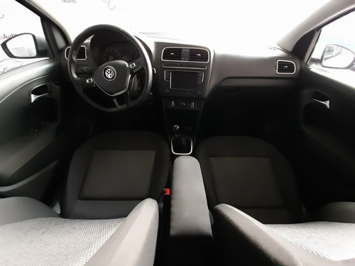 Imagen 7 de 8 de Volkswagen Polo 1.6 L4 Sound Mt 2020