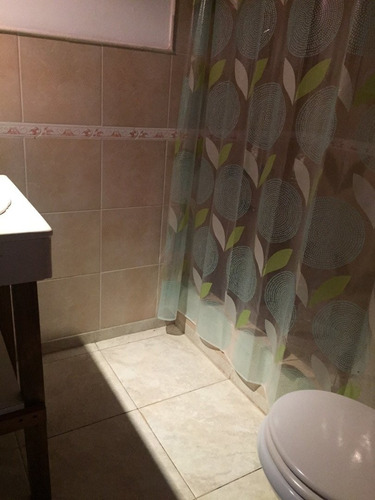 Chalet En Zona Norte De Pinamar, 3 Dormitorios + Dependencia