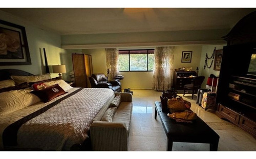 Apartamento En Venta En Serrallés, Santo Domingo