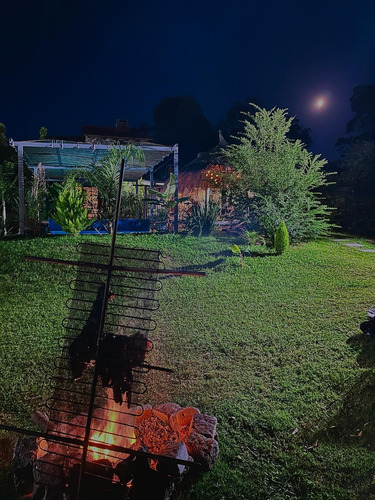 Hermosa Casa En Bella Vista Piriapolis Maldonado Con Piscina Climatizada Privada Para 11 Personas + Mesa De Pool Y Ping Pong + Cancha Futbol + Cascada Terapéutica + Horno De Barro + Fogon + Alquiler