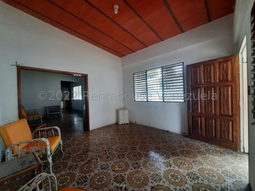Imagen 2 de 12 de Casa En Venta En Antonio Miguel Martinez, San Juan De Los Morros 23-11758 / 0424-3392775