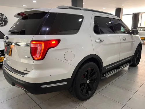 Ford Explorer 2.3 Limited 4x4