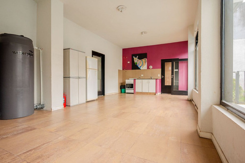 Venta Monoambiente Con Subdivisión. Caseros Centro