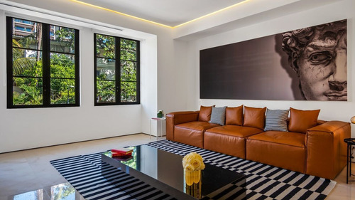 Pier 57 Unit 211