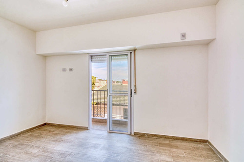 Ph A Estrenar En Venta Listo Para Escriturar!! En Remedios De Escalada, Lanús
