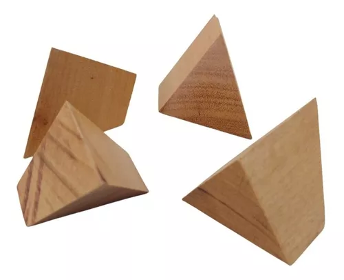 quebra-cabeça triângulo pirâmide com base de madeira e cérebro
