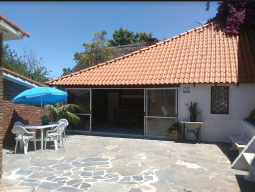 Casa En Atlántida Excelente Ubicación, Barrio Jardín