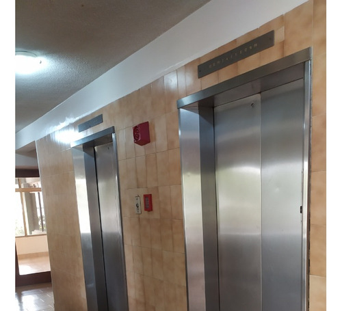Venta De Apartamento En Lomas De Prado Del Este, Alto Prado. Avp