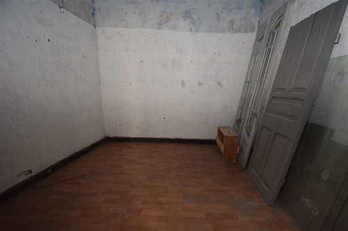 Imagen 11 de 13 de Local Comercial En Venta En Santiago