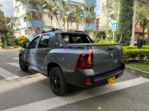 Renault Duster Oroch 2.0 Intens 4x2 Mec.