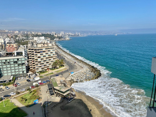 Preciosa Vista Al Mar. Justo Frente A La Playa.
