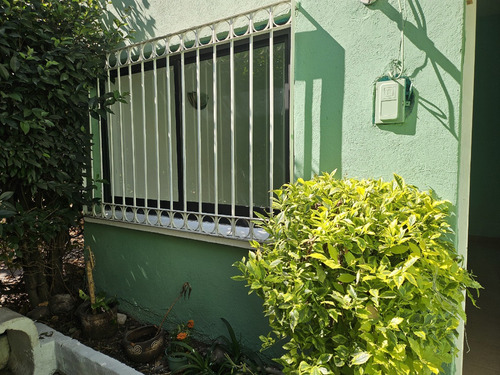Casa Ubicada, Remodelada, De Un Solo Nivel , De Una Recamara, Baño, 47 M2 C, En La Unidad Habitacional Santa Fe , Imss