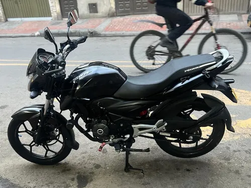 Bajaj Discover 125 St 2024