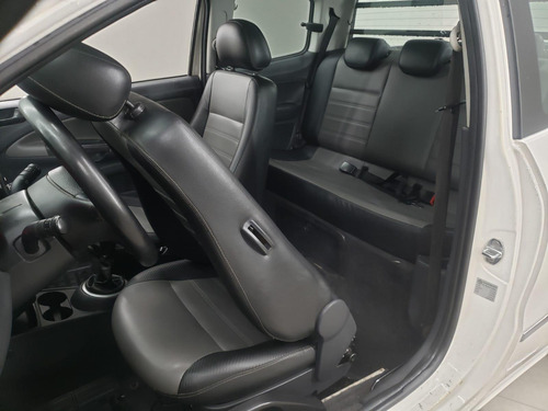 Volkswagen Saveiro Saveiro Highline 1.6 MSI CD (Flex)