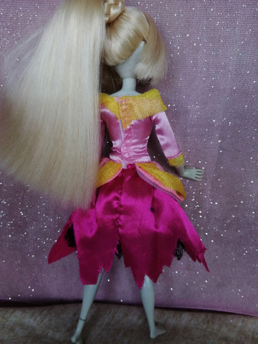 Muñeca Cenicienta Zombie Wowee Once Upon A Zombie