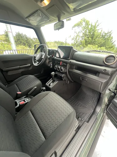Suzuki Jimny 5P GLX AT